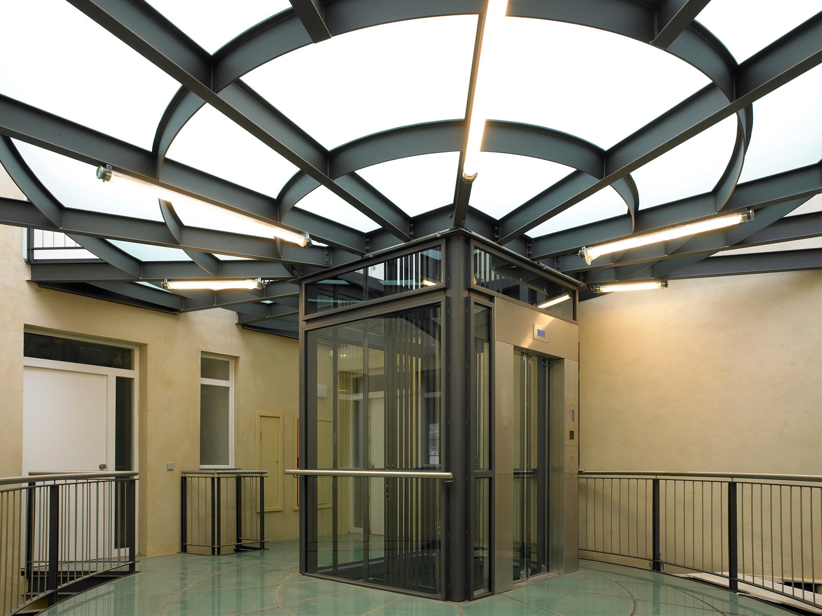 98-31_St-Joseph-301_CWeber